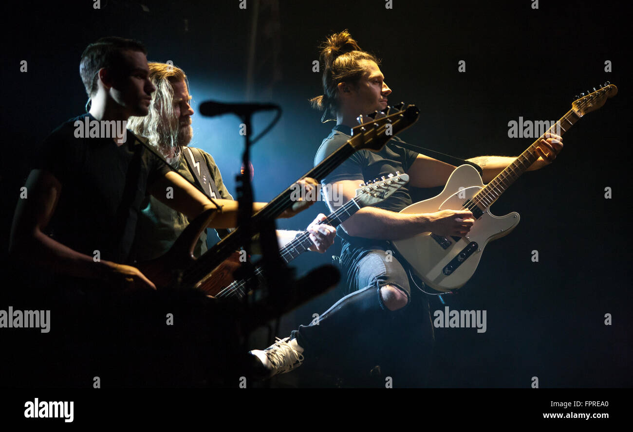 Die kanadische Rockband nimmt Walk Off The Earth auf der Bühne in London, Ontario, 16. März 2016. Gegründet im Jahr 2006 die Stockfoto