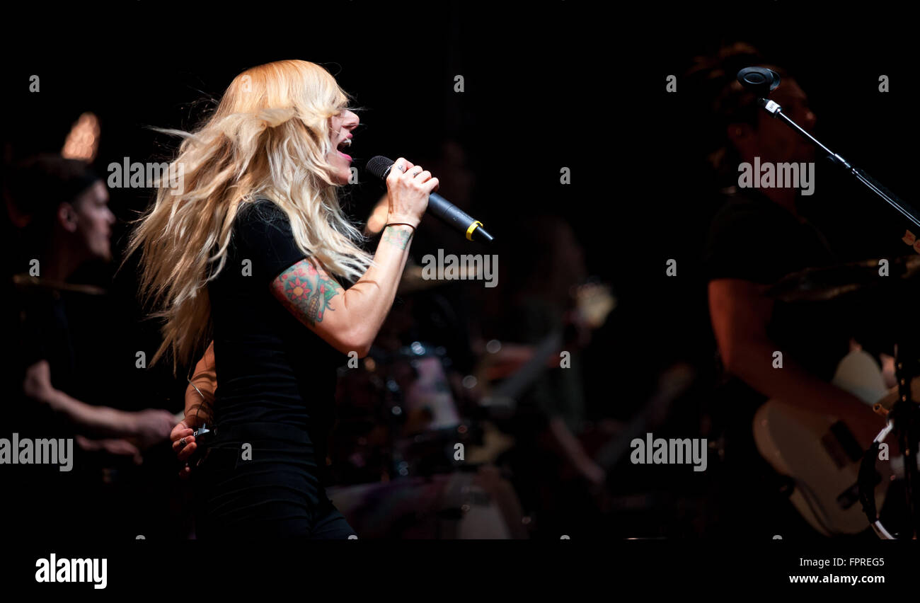 Die kanadische Rockband nimmt Walk Off The Earth auf der Bühne in London, Ontario, 16. März 2016. Gegründet im Jahr 2006 die Stockfoto