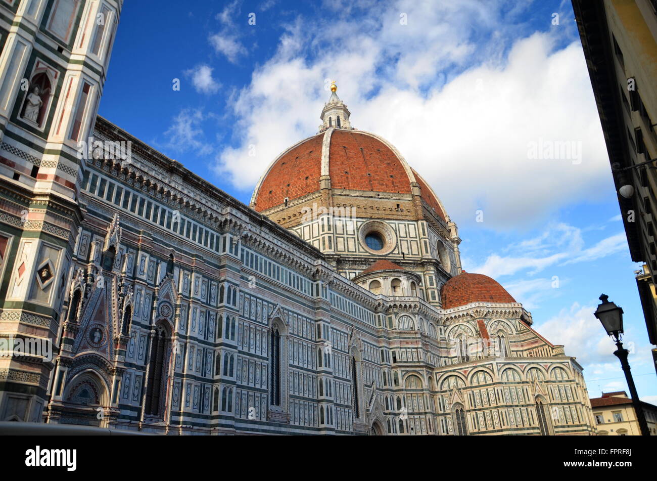 Spektakuläre Aussicht auf den berühmten Marmor Kathedrale Santa Maria del Fiore in Florenz, Italien Stockfoto