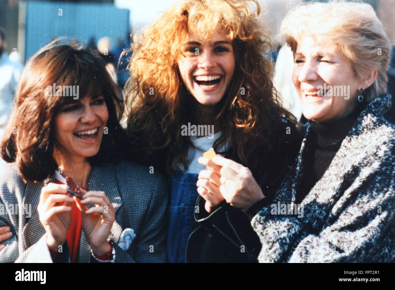 Julia Roberts an der Mauer in Berlin 1990 Stockfoto