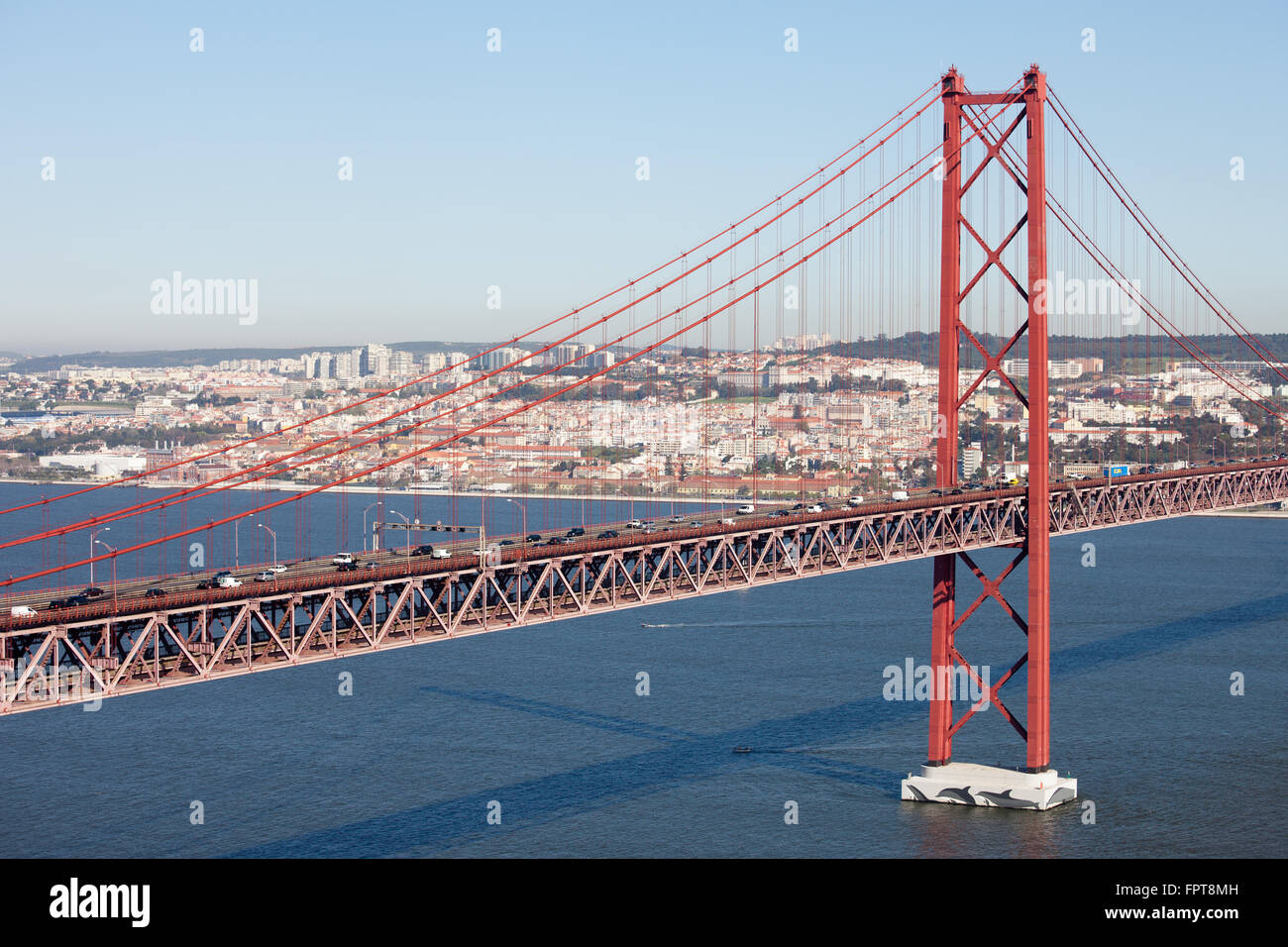 Die 25 de Abril Brücke Hängebrücke über den Tejo (Tejo) in Lissabon, Portugal Stockfoto