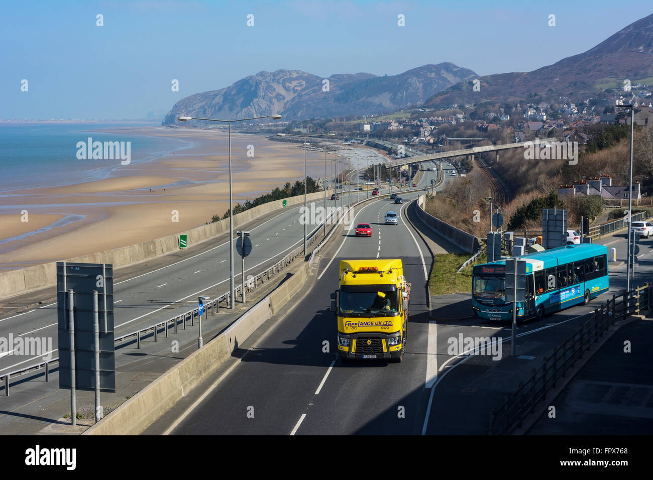 A55 North Wales Coast Road am Penmaenmawr, Gwynedd, Nordwales. Stockfoto