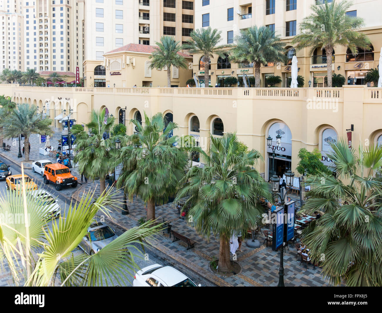 Der Promenade zu Fuß im Stadtteil Marina von Dubai, Vereinigte Arabische Emirate Stockfoto