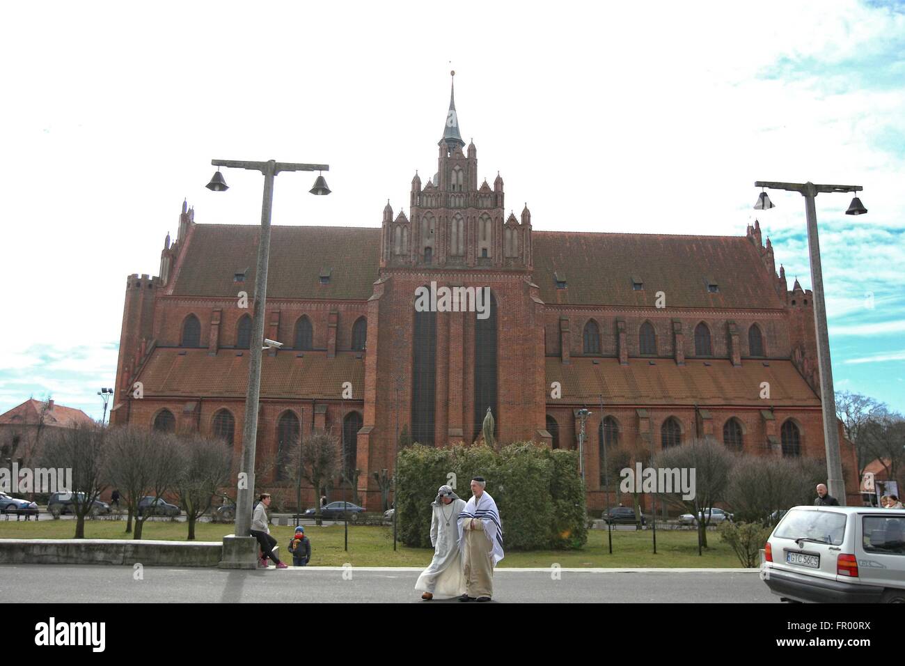 Pelplin, Polen 20. März 2016 Christen besuchen die Palmprozession am Palmsonntag am 20. März 2016 in Pelpin, Polen. Am Palmsonntag fällt auf den Sonntag vor Ostern. Das fest erinnert an den Einzug Jesu in Jerusalem. Bildnachweis: Michal Fludra/Alamy Live-Nachrichten Stockfoto