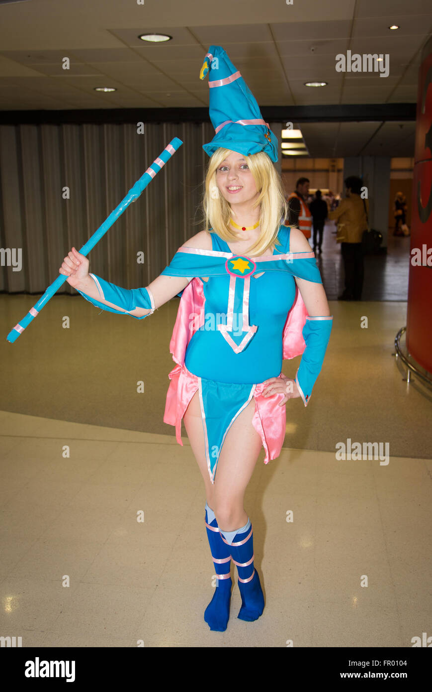 Menschen gekleidet verschiedene Superhelden und Zeichen bei der Comic Con Credit: Steven Reh/Alamy Live News Stockfoto