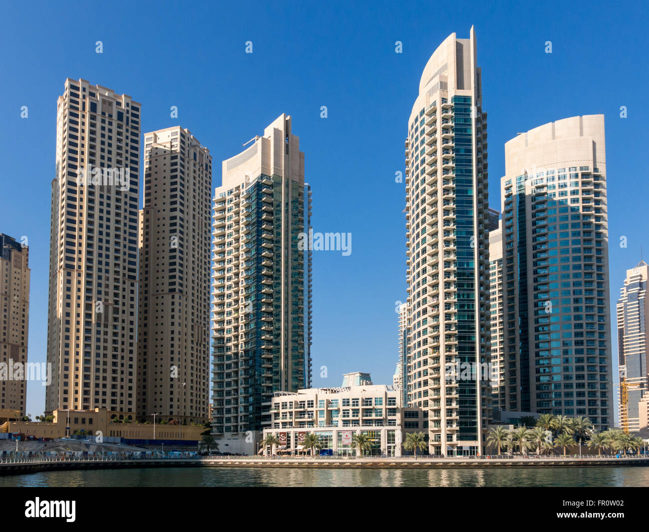 Waterfront Hochhäuser im Stadtteil Marina von Dubai, Vereinigte Arabische Emirate Stockfoto