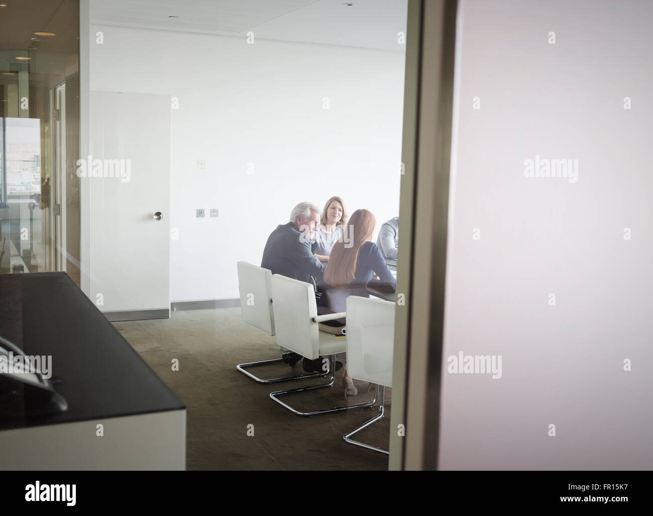 Geschäftsleute treffen im Konferenzraum Stockfoto