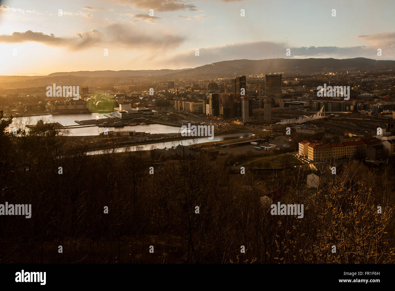 Blick auf die Stadt vom Ekeberg bei Sonnenuntergang Norwegen Oslo Stockfoto