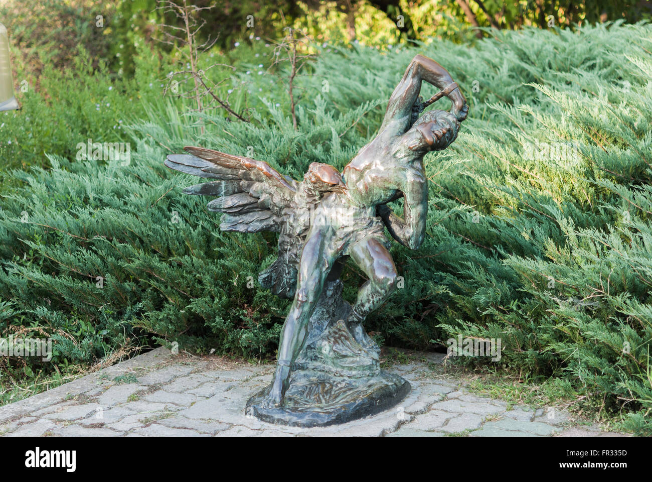 Statue von Prometheus in Herastrau Park von Joseph-Marie-Thomas Lambeaux gemacht. Bukarest, Rumänien - September 2015. Stockfoto