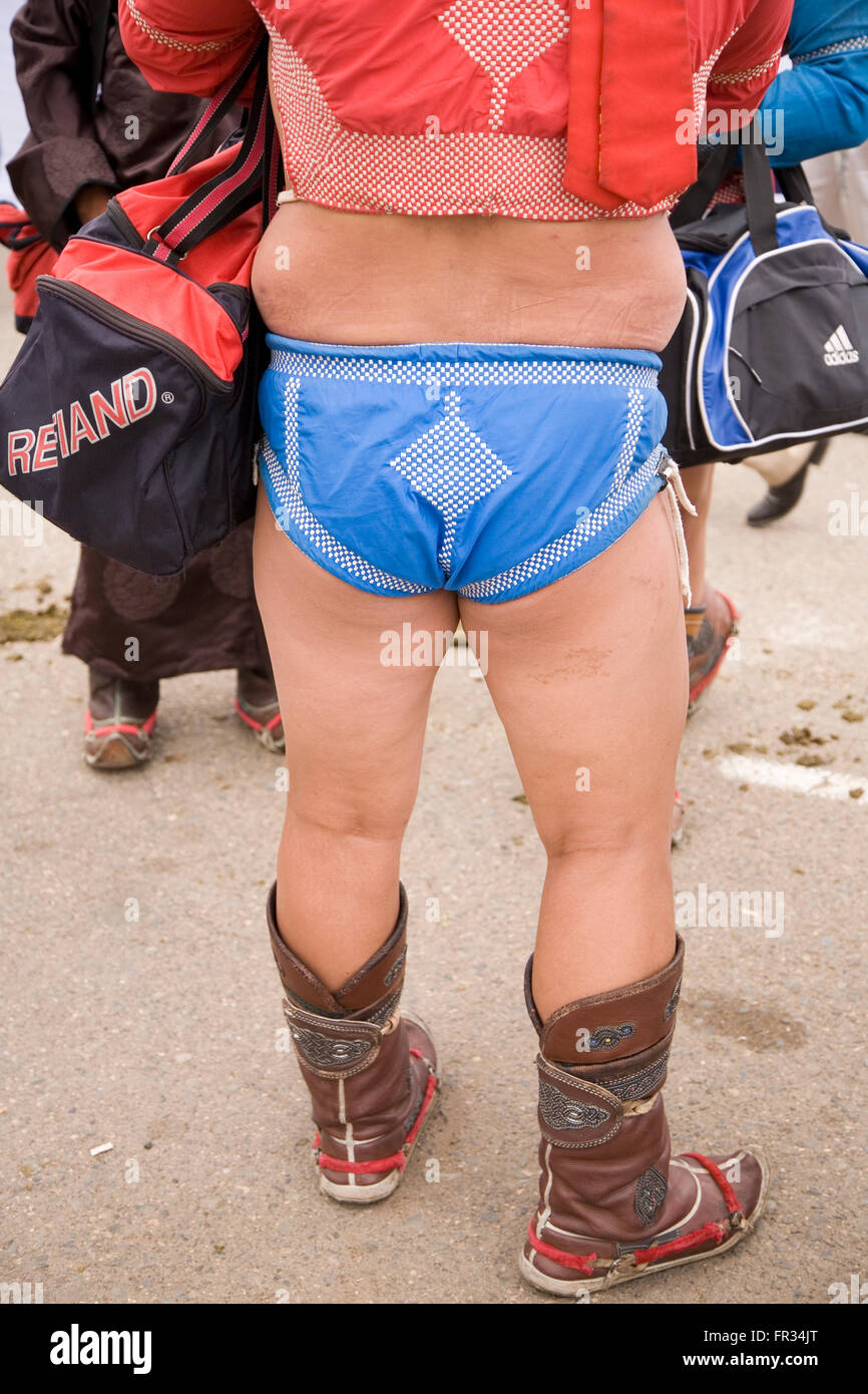 Übergroßes Grapplers teilnehmen in drei Tagen von Ringen Wettbewerb während der jährlichen Naadam-fest, Ulaan Baatar, Mongolei Stockfoto