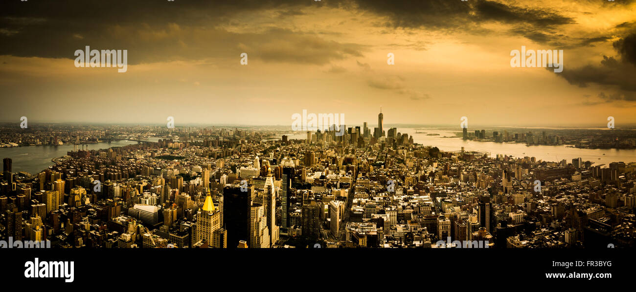 Blick auf Lower Manhattan vom Empire State Building, New York City, USA. Stockfoto