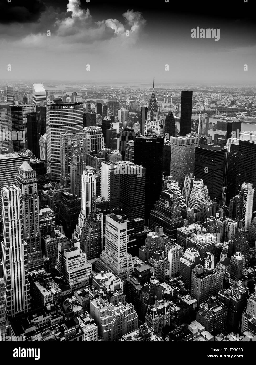 Das Chrysler Building, East Side von Manhattan, New York City, USA. vom Empire State Building aus gesehen Stockfoto