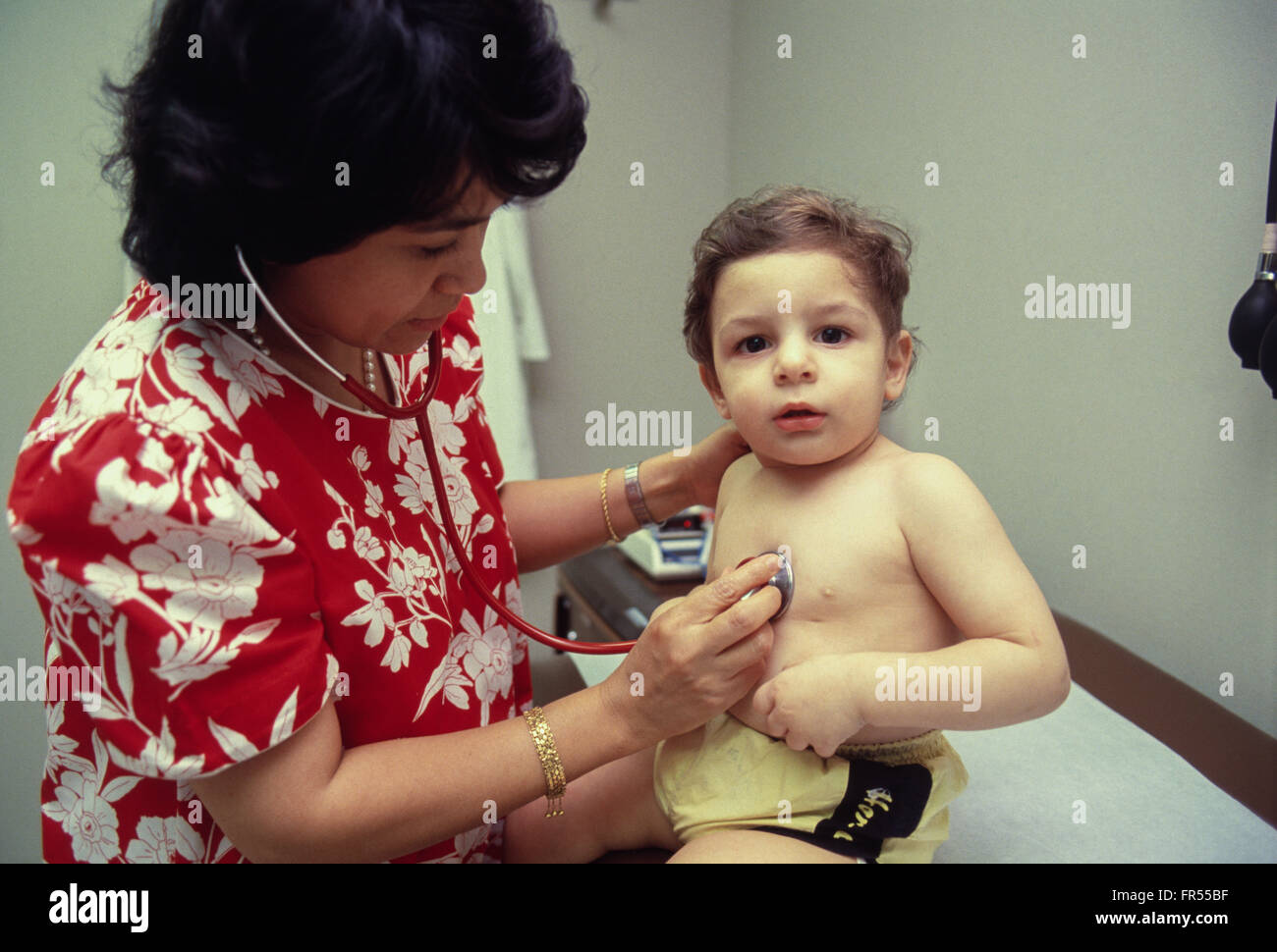 Eine pädiatrische Arzt im Klinikum Medical Services Organisation bei Saudi Aramco in Dhahran. Stockfoto