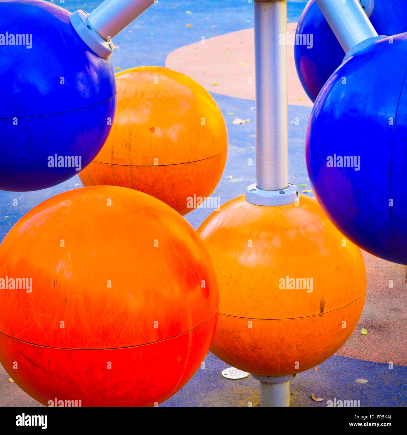 Kugeln auf einem Spielplatz. Stockfoto