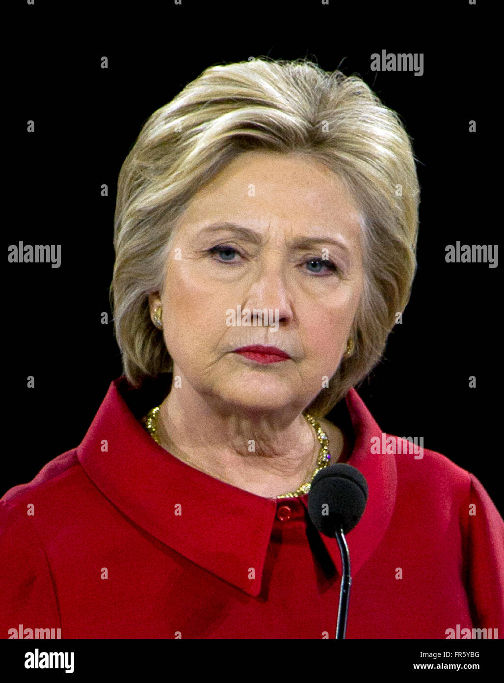 Ehemaliger United States Secretary Of State Hillary Rodham Clinton, ein Kandidat für die Nominierung der Demokratischen Partei für Präsidenten der Vereinigten Staaten, spricht bei der 2016 AIPAC Policy Conference im Verizon Center in Washington, DC auf Montag, 21. März 2016. Bildnachweis: Ron Sachs/CNP - kein Draht-Dienst- Stockfoto