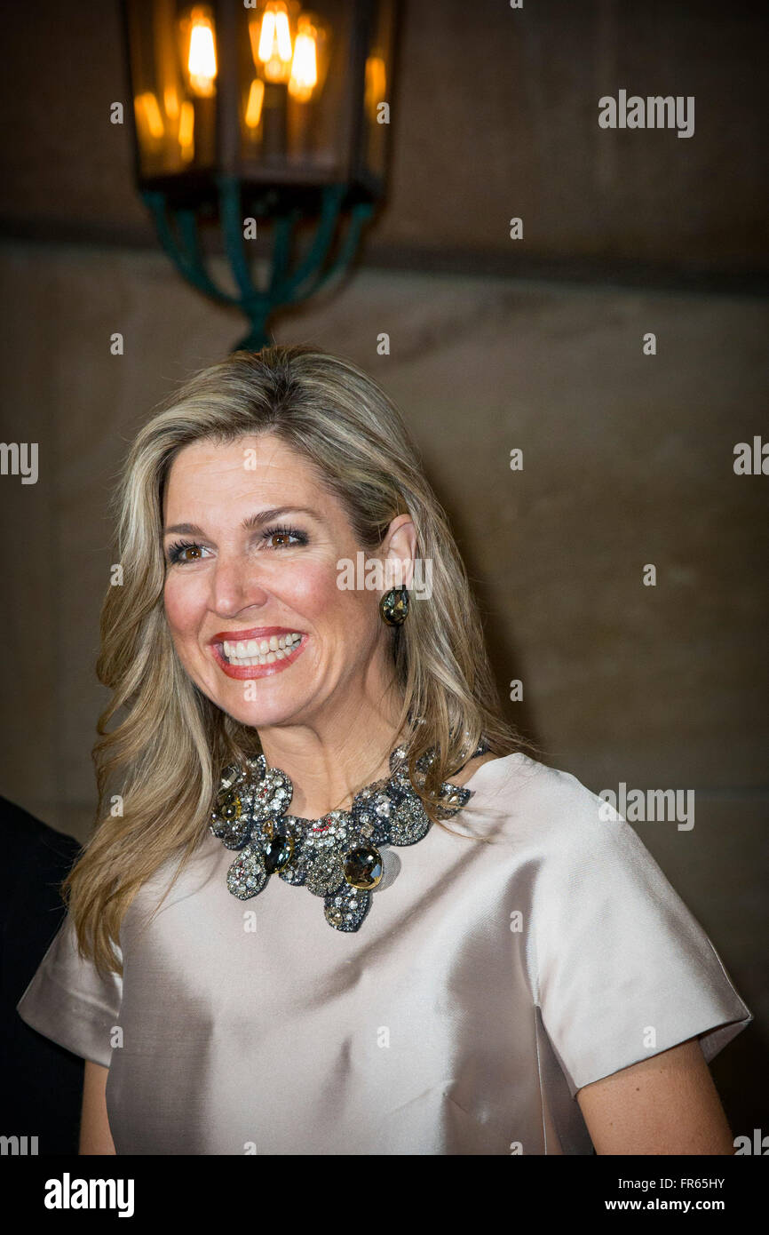 Königin Maxima der Niederlande besucht die Preisverleihung des niederländischen Prix Verve Clicquot Business Women of the Year bei Grand Hotel Huis ter Duin in Noordwijk, 21. März 2016. Foto: Patrick van Katwijk / POINT DE VUE OUT / POINT DE VUE, - kein Draht-SERVICE- Stockfoto