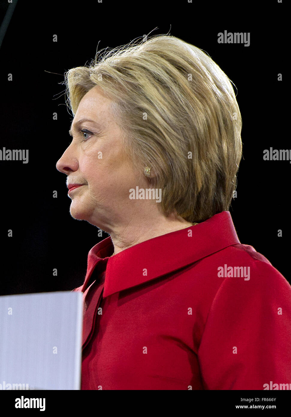 Ehemaliger United States Secretary Of State Hillary Rodham Clinton, ein Kandidat für die Nominierung der Demokratischen Partei für Präsidenten der Vereinigten Staaten, spricht bei der 2016 AIPAC Policy Conference im Verizon Center in Washington, DC auf Montag, 21. März 2016. Bildnachweis: Ron Sachs/CNP /dpa - NO-Draht-Dienst- Stockfoto