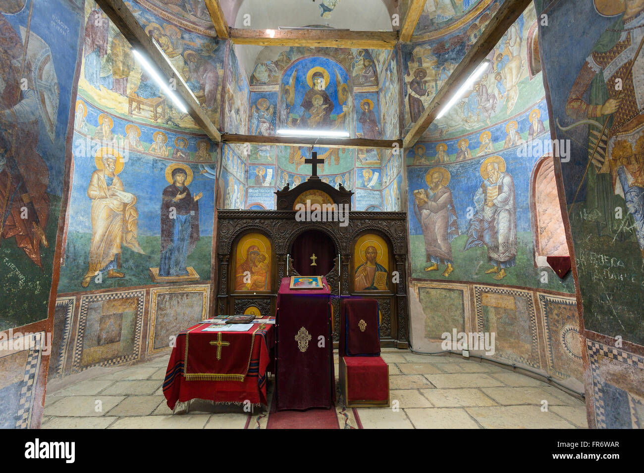 Republik Mazedonien, Saraj, die See und Canyon Matka, angetrieben vom Fluss Treska, orthodoxe Kirche Stockfoto
