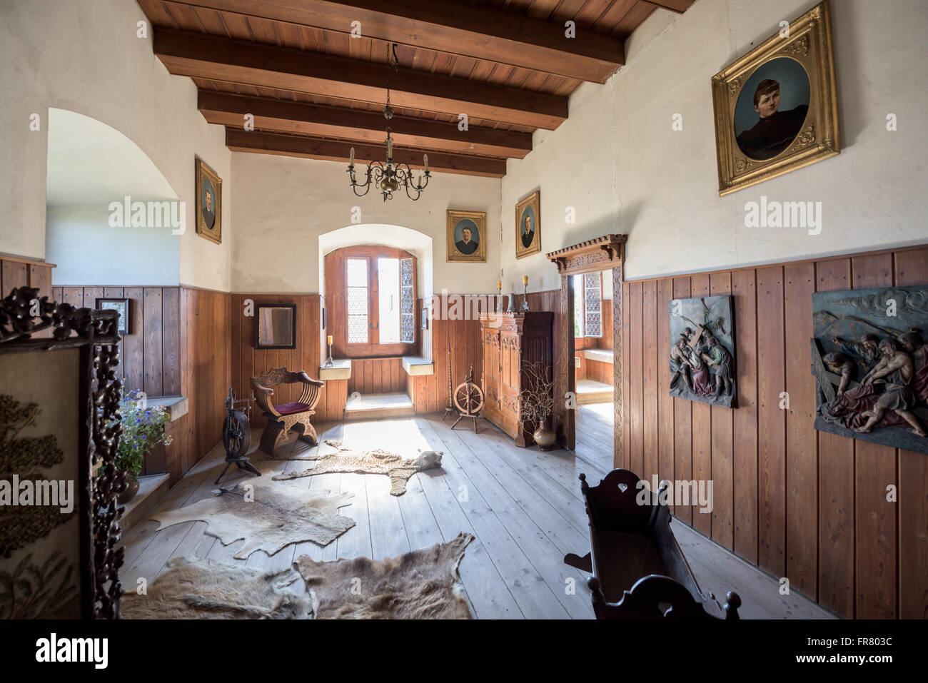 Im Inneren der Burg Kokorin Stockfoto