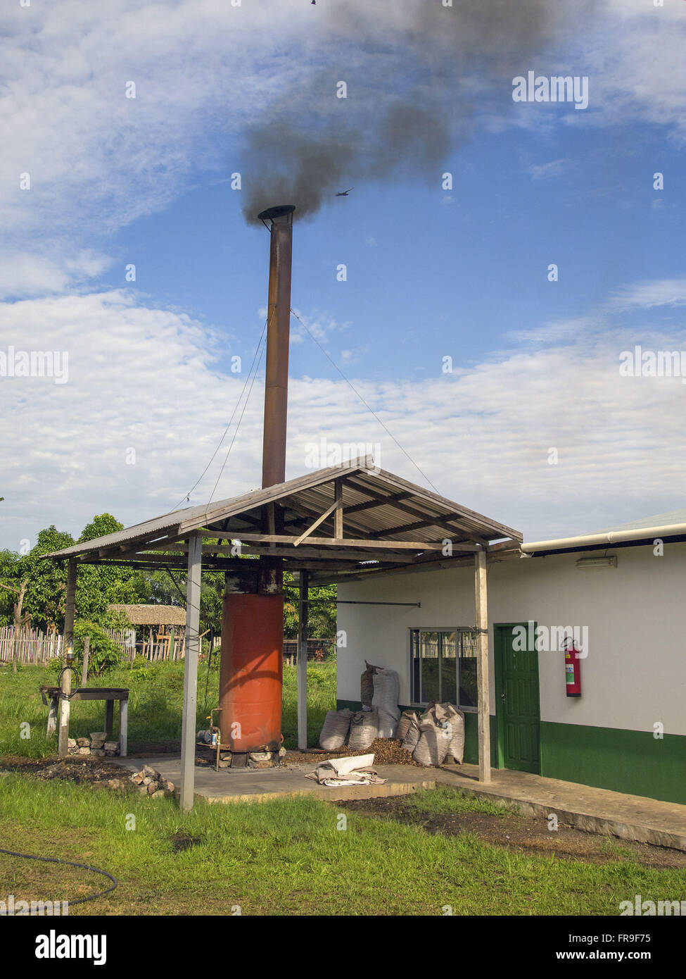 Kessel zur Stromerzeugung für Verarbeitung-Kastanie Amazon in COOPMAS Stockfoto