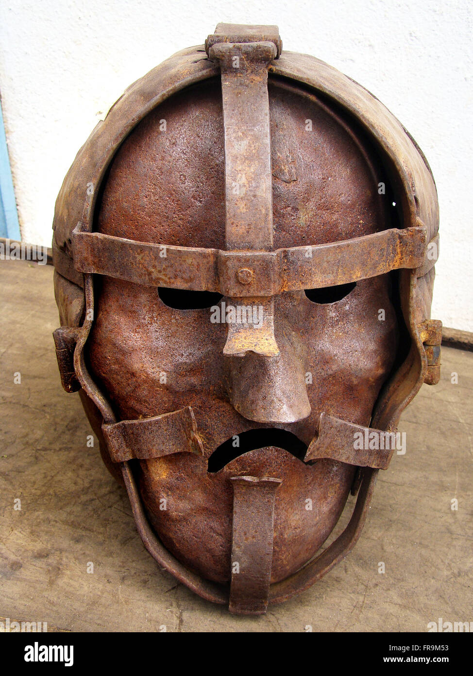 Wimperntusche Eisen verwendet, um Sklaven zu bestrafen gefunden in den Straßen von Tiradentes zu verkaufen Stockfoto