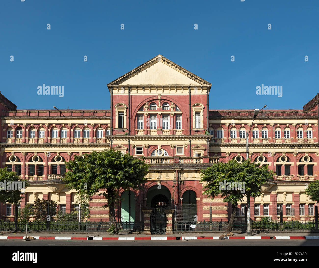 High Court Gebäude in der Innenstadt von Yangon (Rangun), Burma (Myanmar) Stockfoto