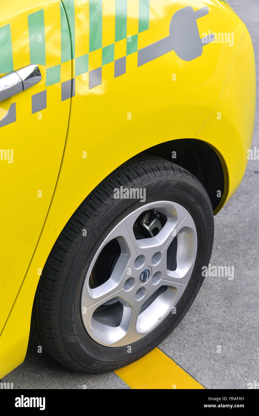 Detail des Designs auf der Seite Karosserie Elektro-taxi Stockfoto
