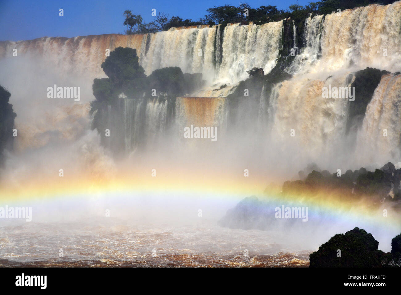 Regenbögen in Cataratas del Iguazu in Iguazu National Park Stockfoto