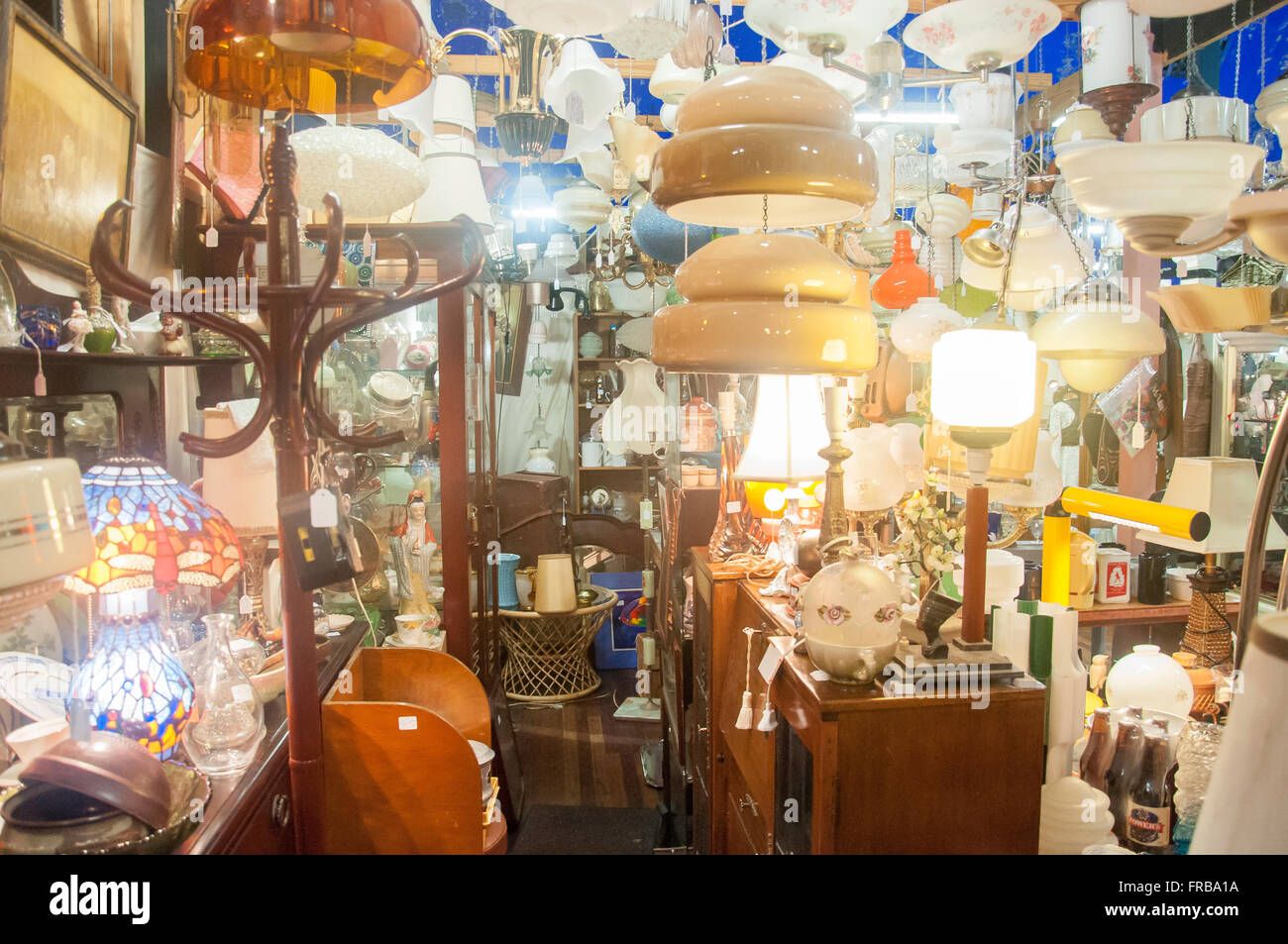 Innere des Paddington Antik Zentrum, Latrobe Terrasse, Paddington, Brisbane, Queensland, Australien Stockfoto