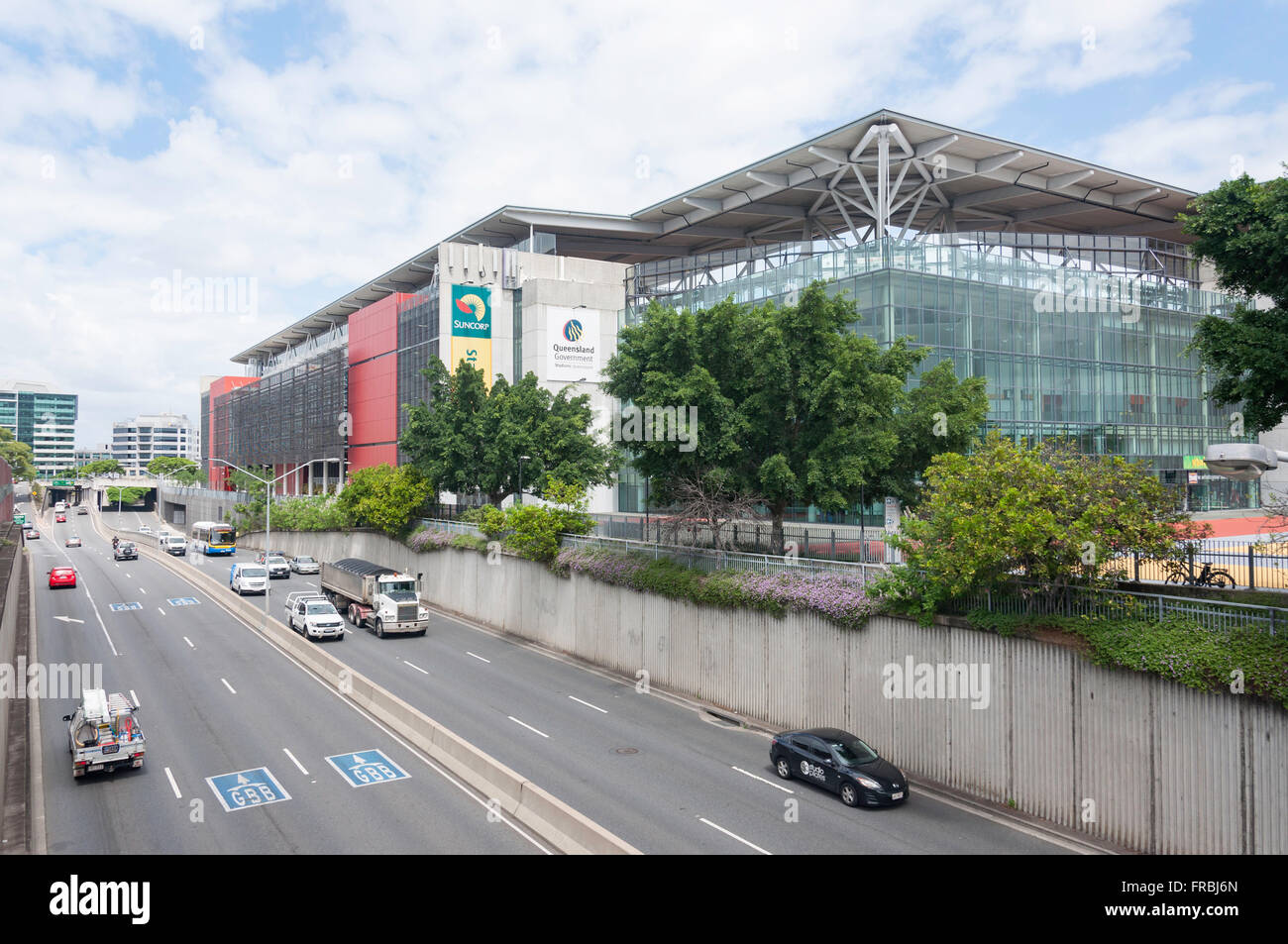 Suncorp Stadium und Autobahn M3 von Caxton Street, Milton, Brisbane, Queensland, Australien Stockfoto