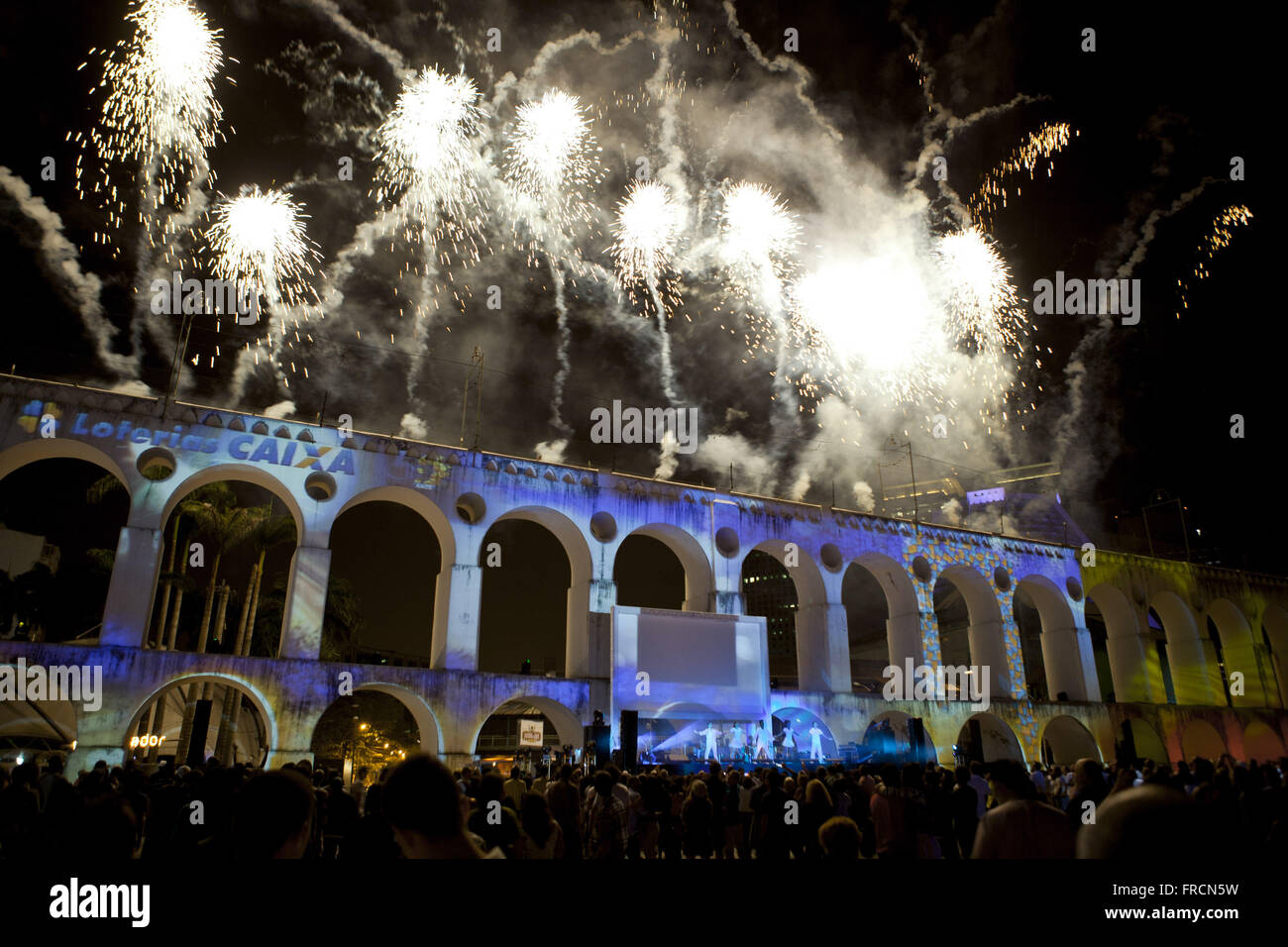 Feuerwerk in der Lapa Bögen während der Party feiert 50 Jahre Lotterien CEF Stockfoto