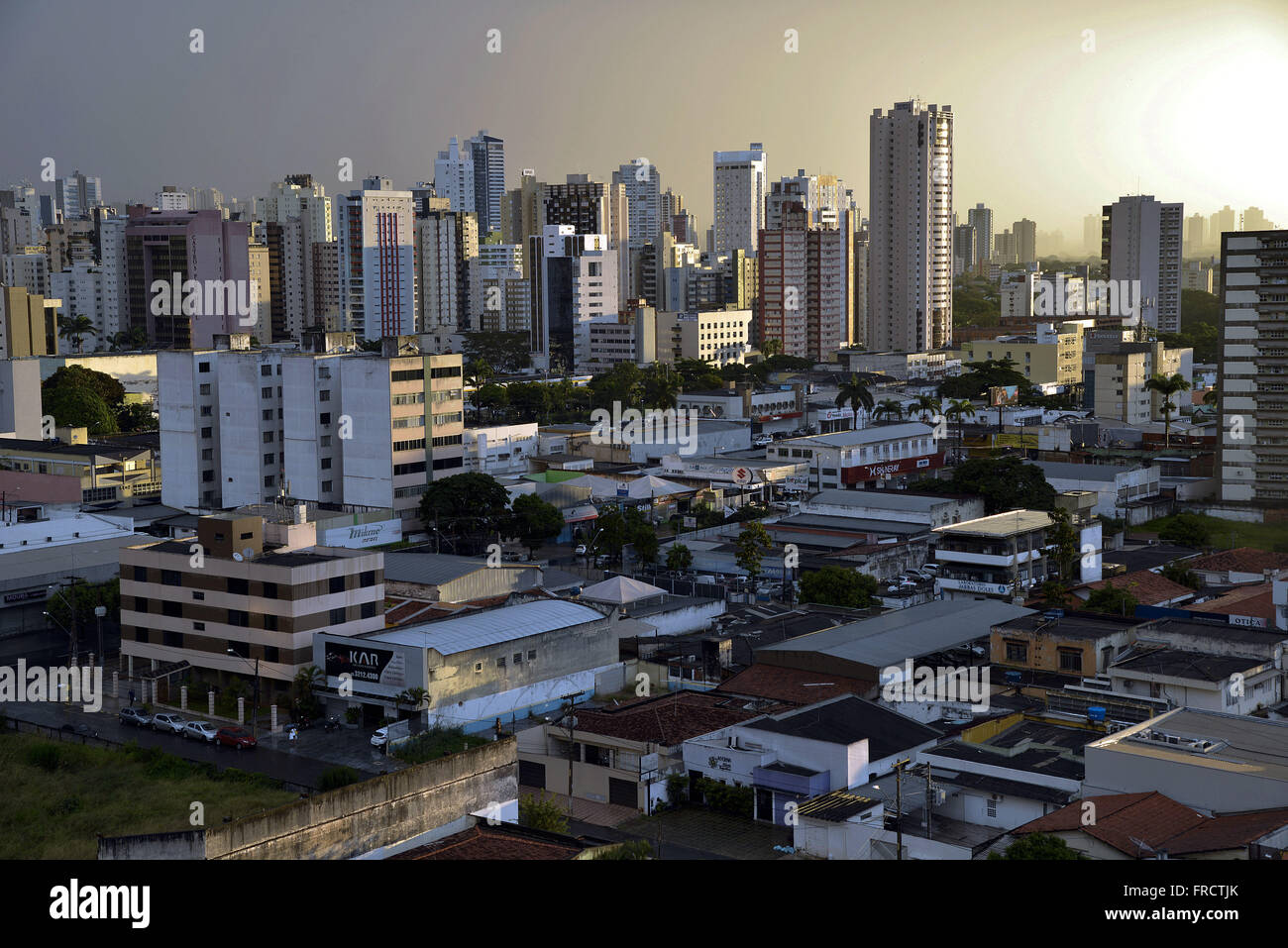 Vista de Cima da Cidade com Tempo chuvoso Stockfoto