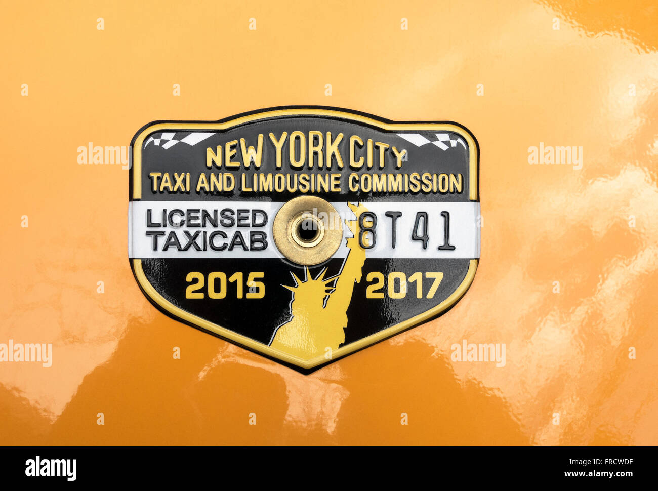 2015 - 2017 New York City Taxi Medaillon Stockfoto