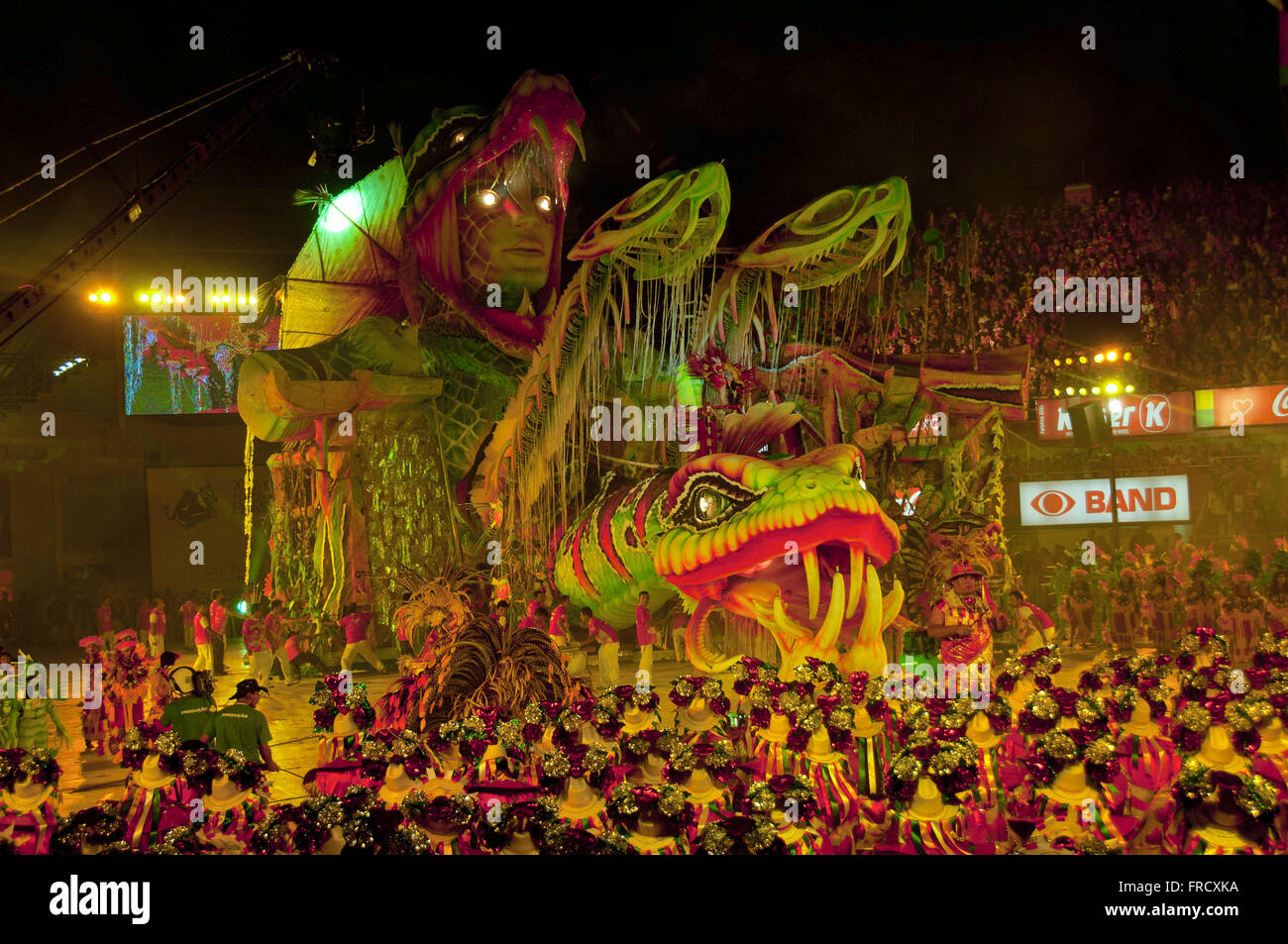 Parintins Folklore-Festival - Marujada und allegorische Wagen Garantie Stockfoto