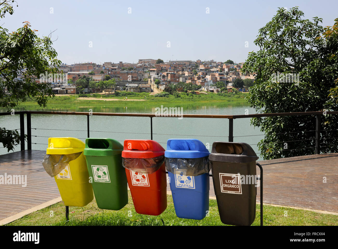 geverstädterten Bereichs des Programms Wasserscheide - Entfernung von erobert Gebiete und Risiko am Ufer des Billings Stockfoto
