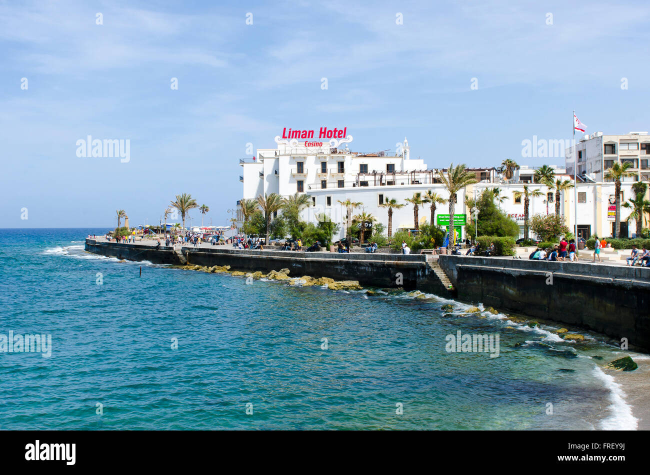 Liman Hotel und Casino in der Stadt Kyrenia an der nördlichen Küste von Zypern. Stockfoto