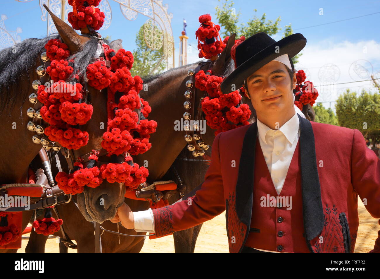 Andalusischen Reitkunst während der Feria in Jerez De La Frontera.Art der Pferdekutsche und traditionellen Karren. 11/05/2013 Stockfoto