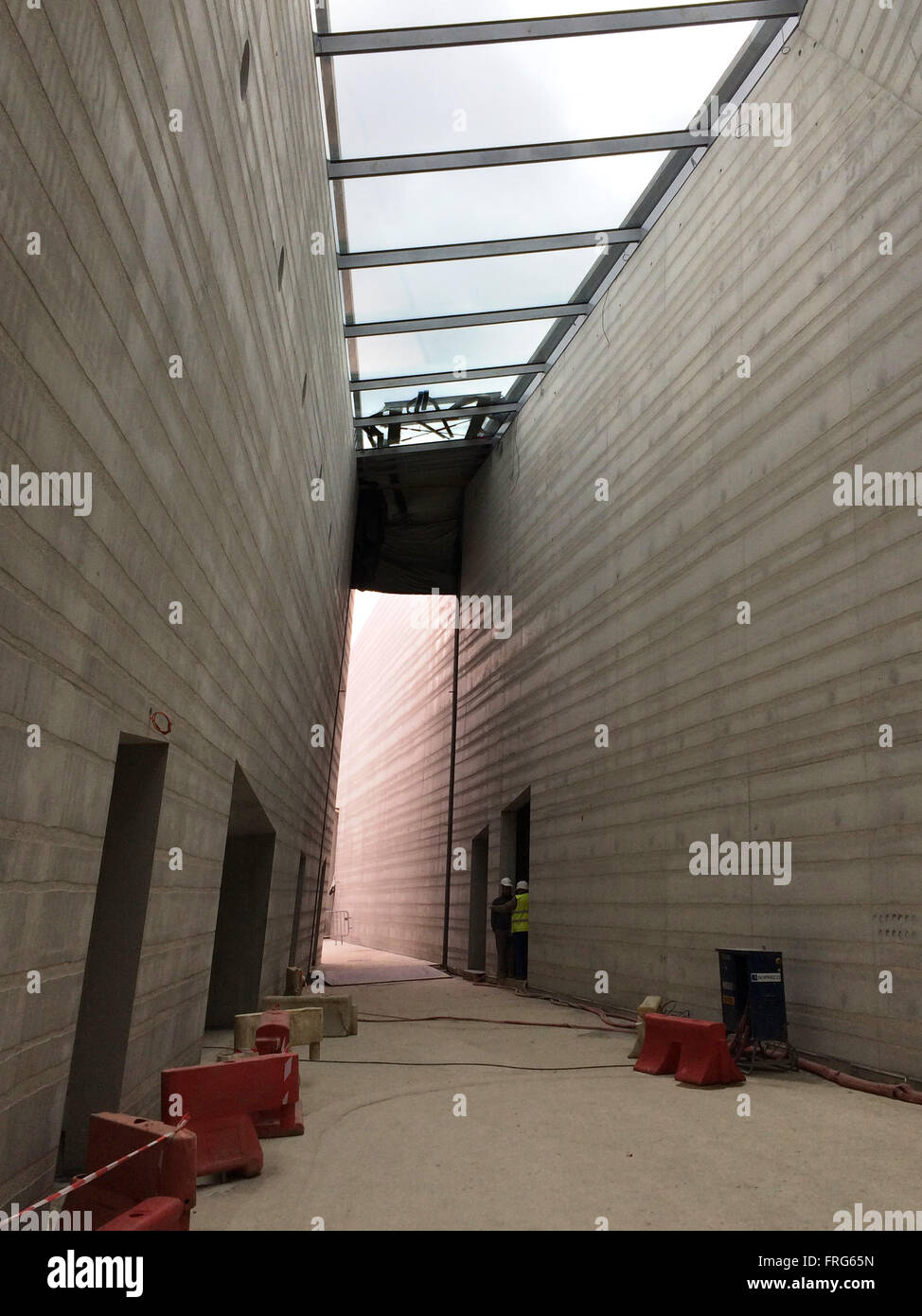 Lascaux, Frankreich. 3. März 2016. Die Höhle Replica "Lascaux IV" im Bau, fotografiert in Lascaux, Frankreich, 3. März 2016. Die Kopie der berühmten Höhle in Südfrankreich öffnet am 15. Dezember 2016. Lascaux IV. ist die erste komplette Repolica aus einer Höhle und seine Gemälde. Foto: Sabine Glaubitz/Dpa/Alamy Live-Nachrichten Stockfoto