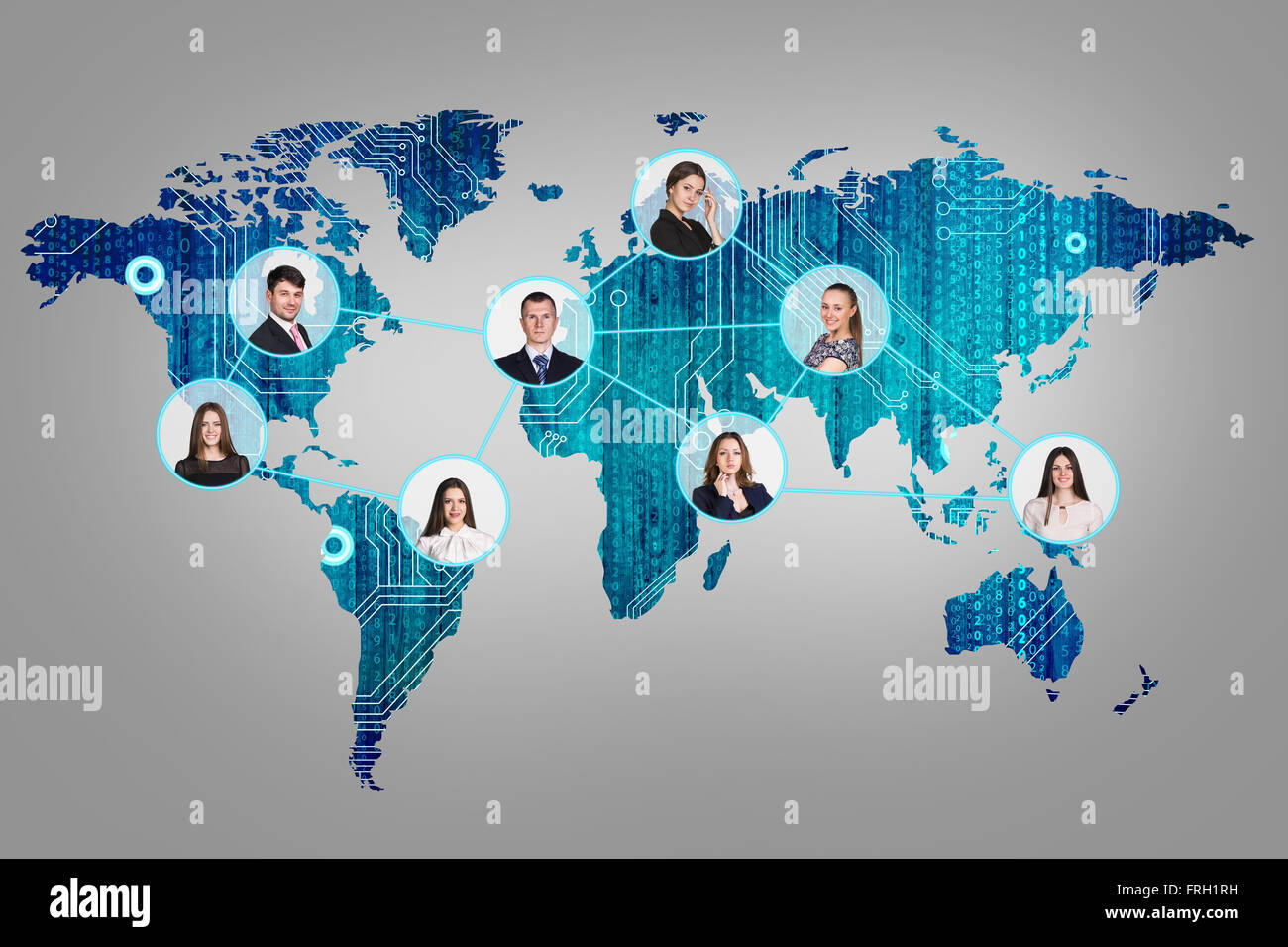 Geschäftsleute auf digitale Weltkarte Stockfoto