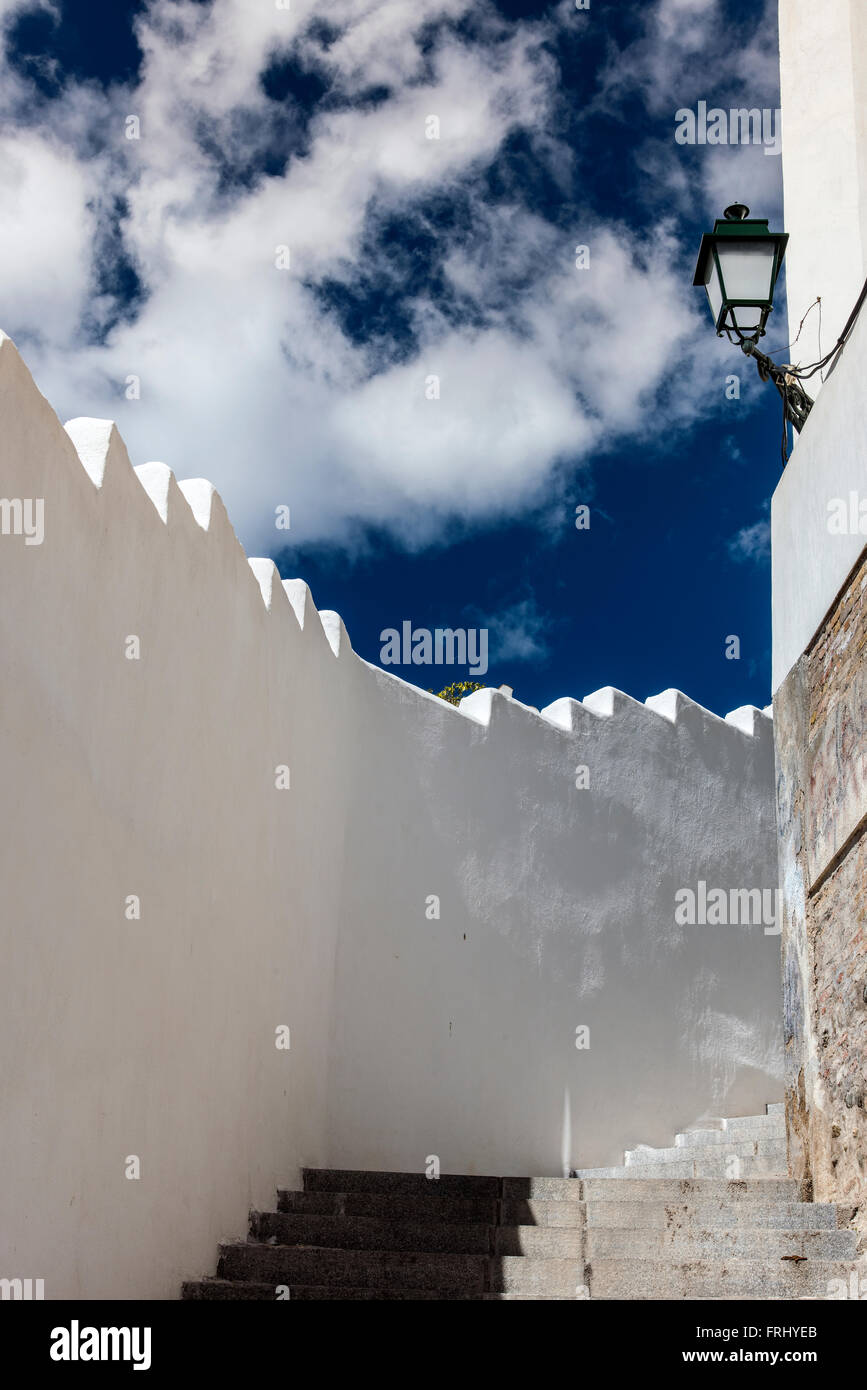 Malerische Straßenansicht in Albaicín Viertel, Granada, Andalusien, Spanien Stockfoto