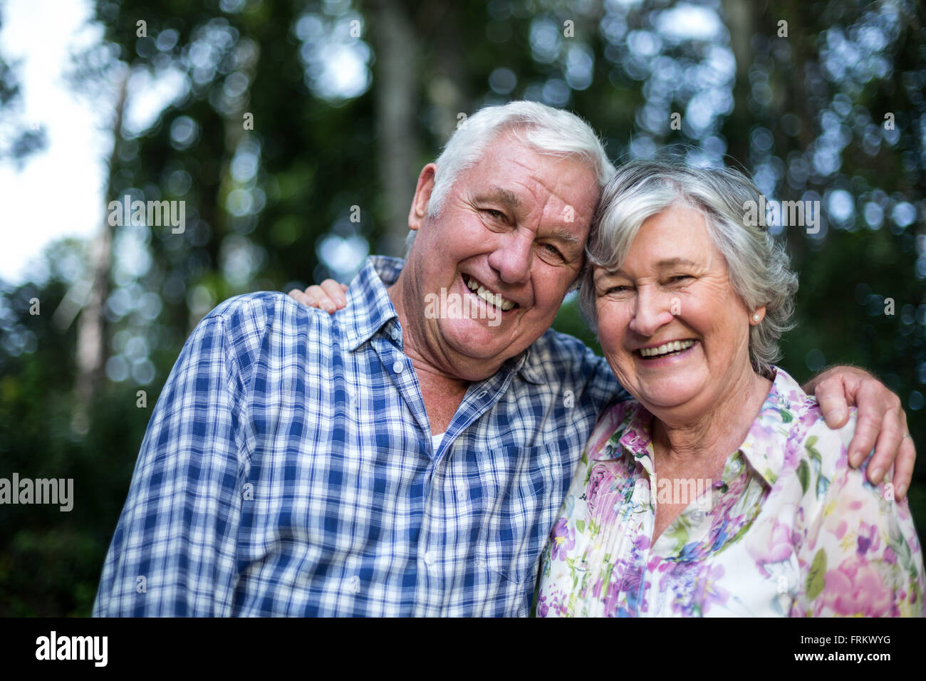 Porträt von glücklich senior Mann und Frau Stockfoto