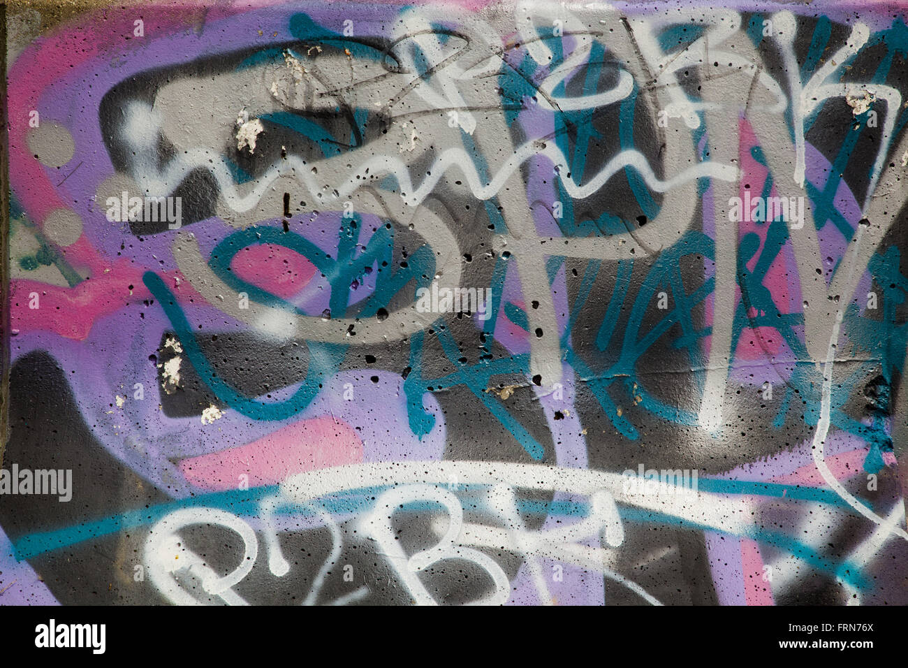 Graffiti auf dem Los Angeles River, Glendale, Kalifornien, USA Stockfoto