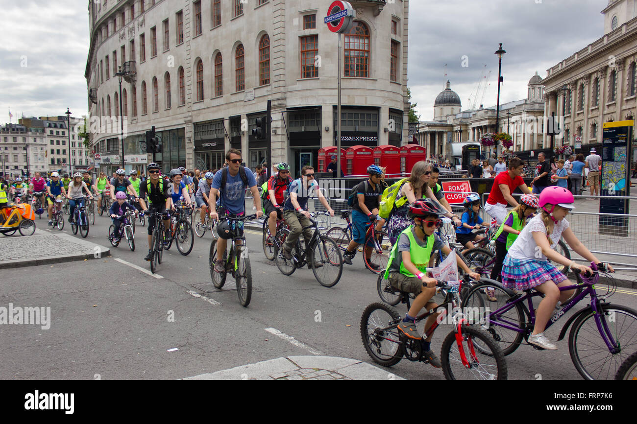RideLondon Radsport-Event - London 2015 Radfahrer am "RideLondon 2015"; Radsport Festival mit öffentlichen Freeclyling. Stockfoto