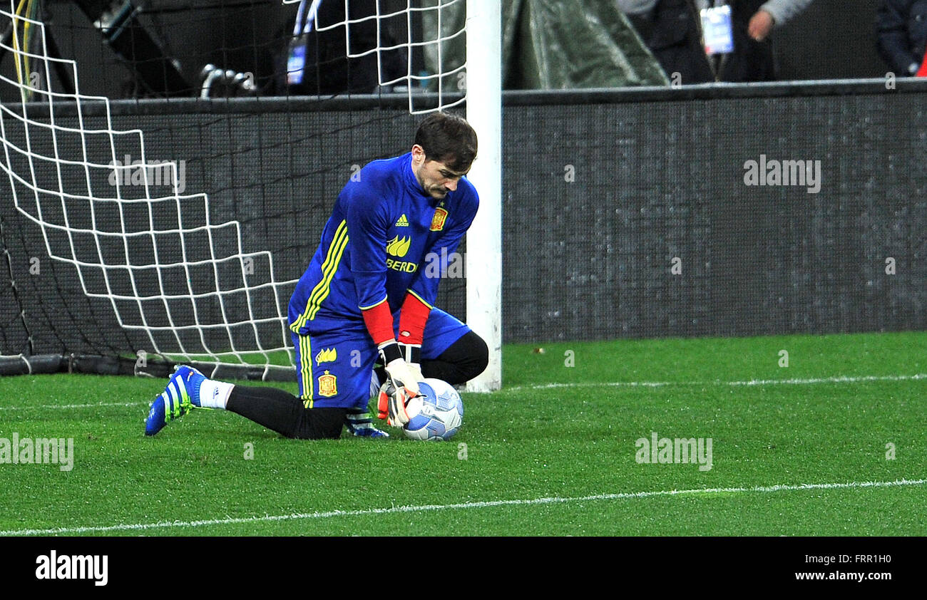 Udine, Italien. 23. März 2016. Spaniens Torhüter Iker Casillas (FC Porto) während des Trainings für die freundliche Fußballspiel zwischen Italien und Spanien in Dacia Arena am 23. März 2016. Foto Simone Ferraro / Alamy Live News Stockfoto