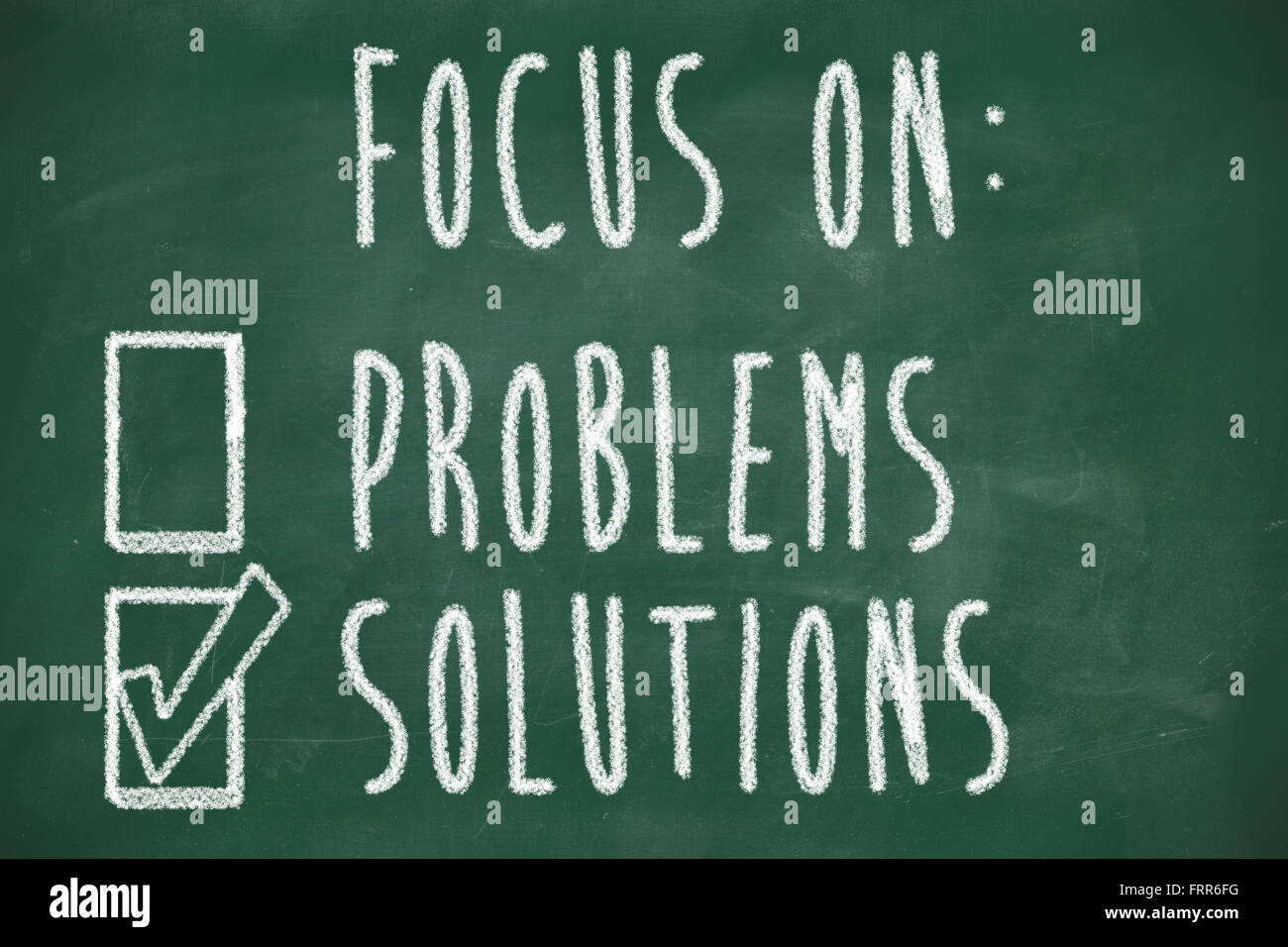 Fokus auf Lösungen Konzept, handschriftlich auf Tafel Stockfoto