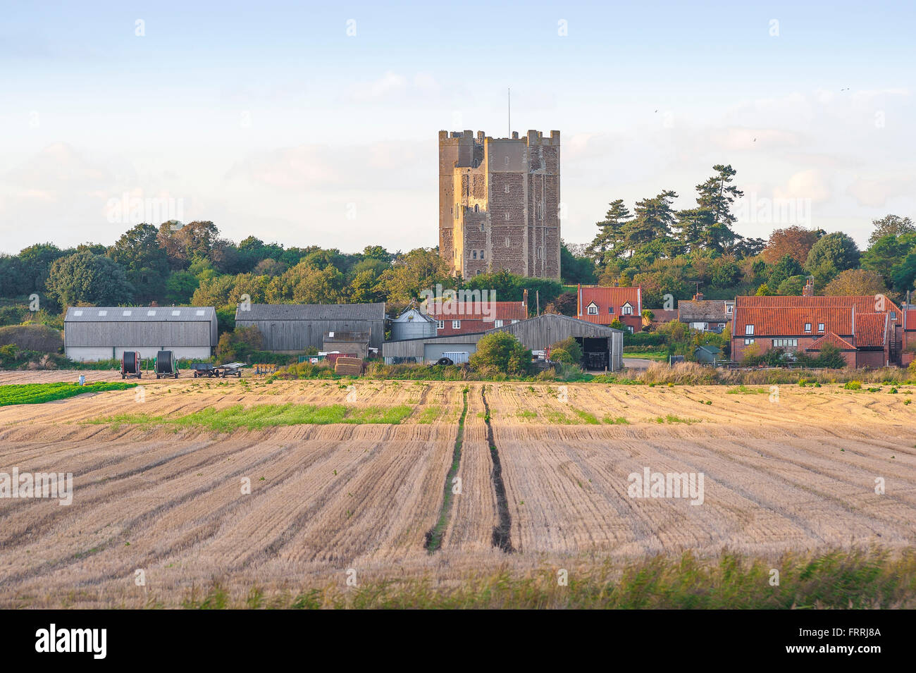 Orford Castle Suffolk, Ansicht der Burg von Henry II in der Stadt Suffolk Orford zwischen 1165 und 1173 gebaut, um seine Macht in East Anglia, Großbritannien zu konsolidieren Stockfoto