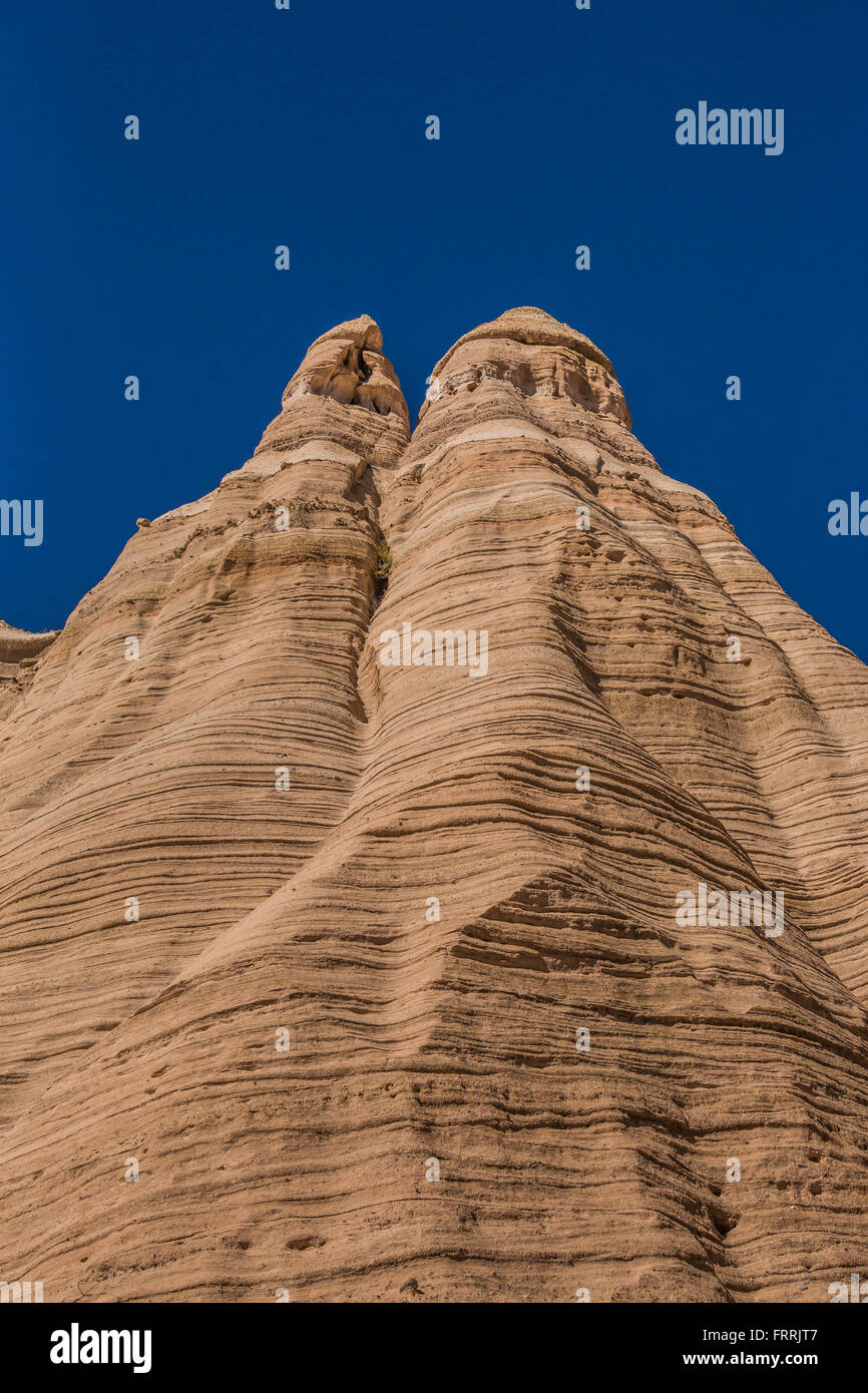 Gekerbten Felsformationen entlang dem Slot Canyon Trail im Kasha-Katuwe Zelt Rocks National Monument in New Mexico, USA Stockfoto