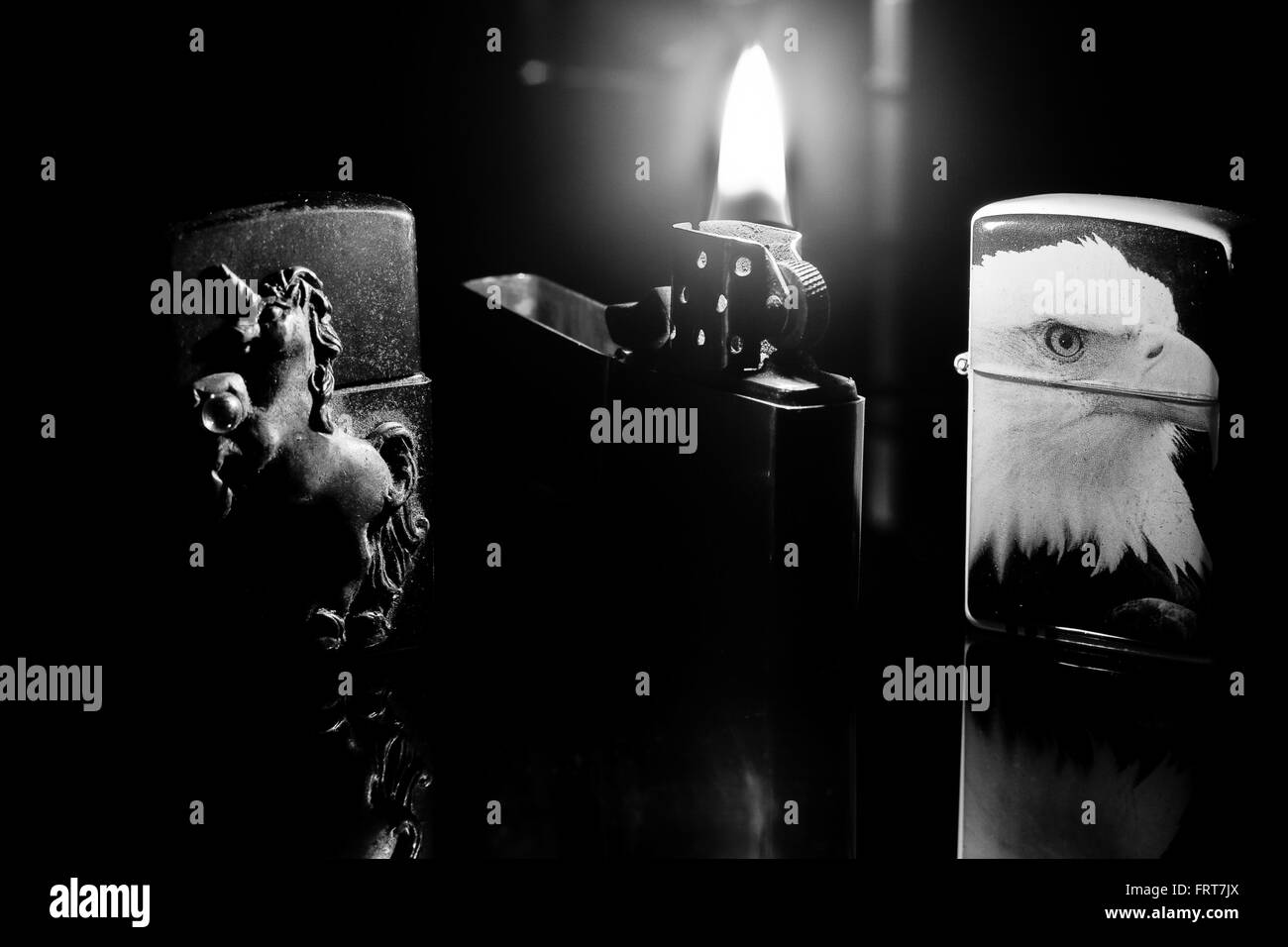 Kleine Sammlung von drei Feuerzeuge. Stockfoto