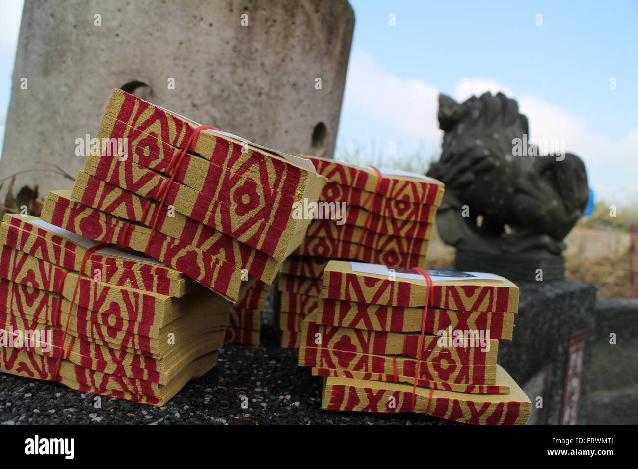 Ahnenkult während Ching Ming Festival ist eine Möglichkeit, dass Chinesen Pietät in Taiwan zeigen Stockfoto