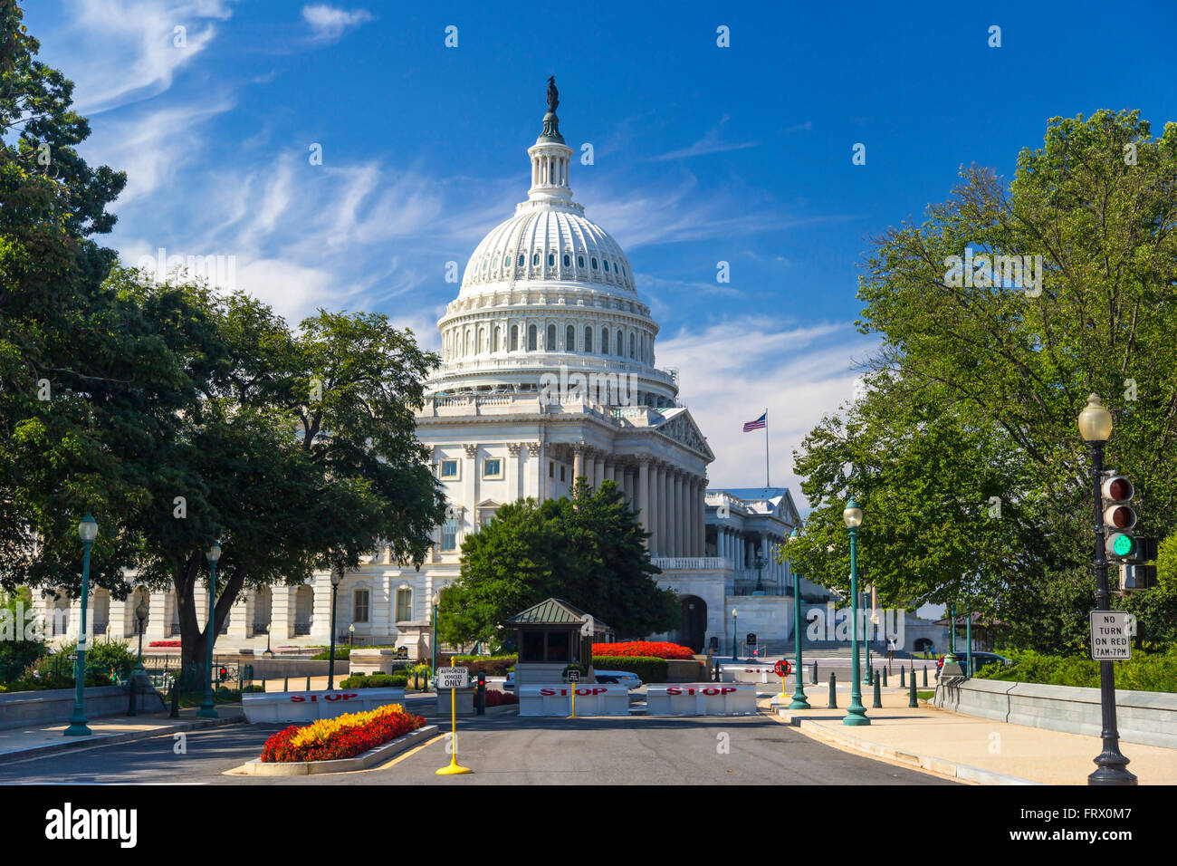 US-Kapitol-Gebäudes im August bei klarem Wetter, Washington DC, USA Stockfoto